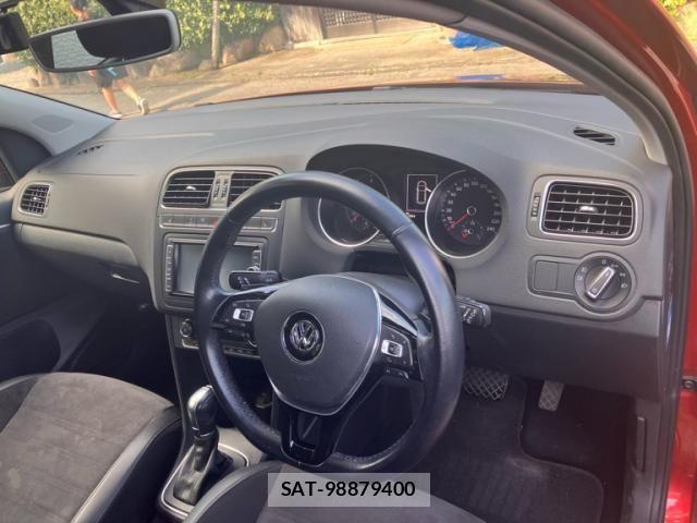 VolksWagen POLO 2017-10 8318102-11