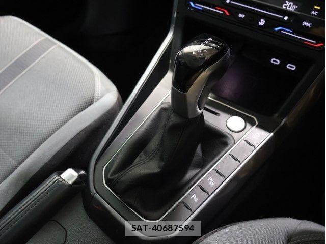 VolksWagen POLO 2022-09 8318099-23