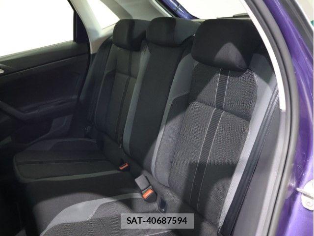 VolksWagen POLO 2022-09 8318099-4