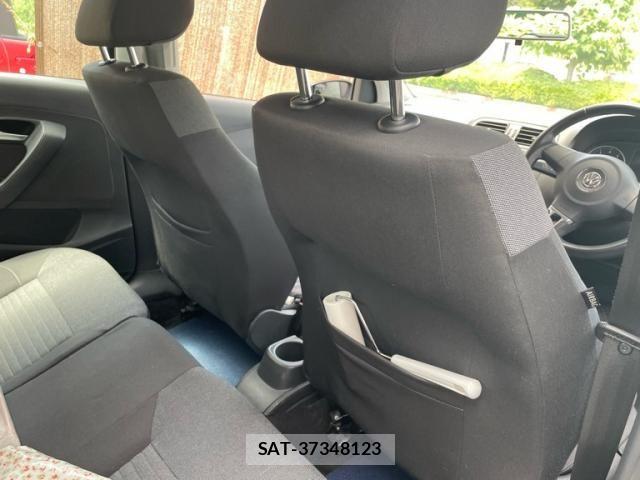 VolksWagen POLO 2014-03 8318105-12