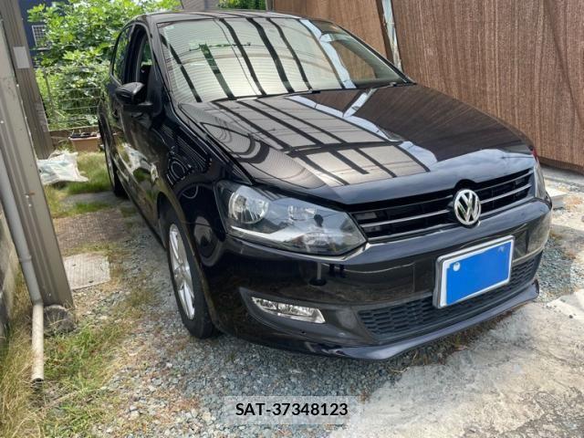 VolksWagen POLO 2014-03 8318105-1