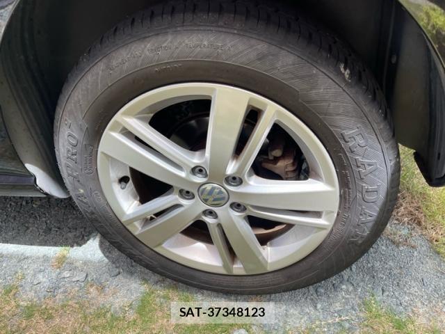 VolksWagen POLO 2014-03 8318105-6
