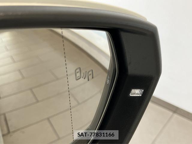VolksWagen POLO 2021-07 8318098-10