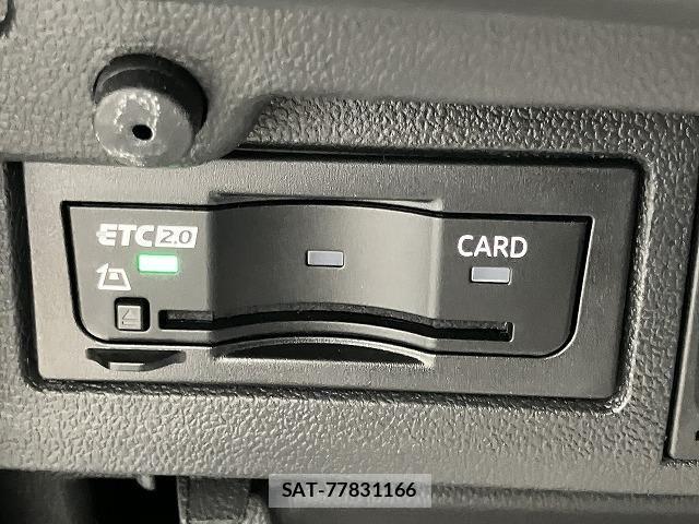 VolksWagen POLO 2021-07 8318098-12