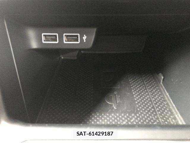 VolksWagen POLO 2020-08 8318103-24