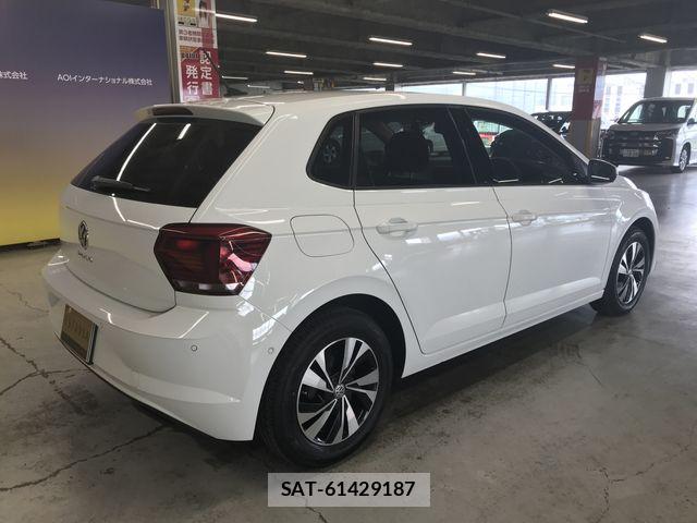 VolksWagen POLO 2020-08 8318103-6