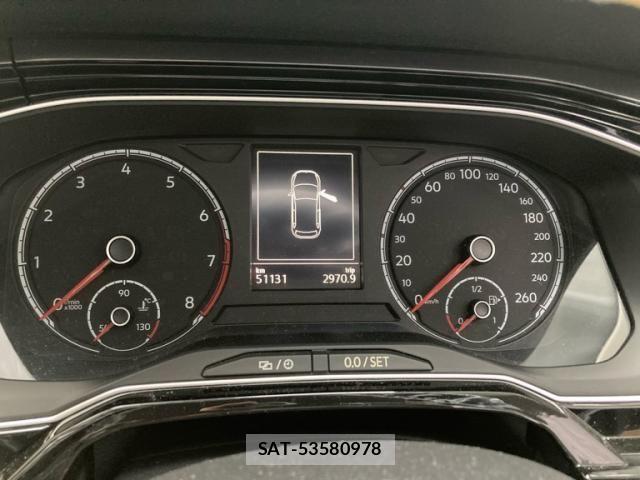 VolksWagen POLO 2018-12 8318101-11