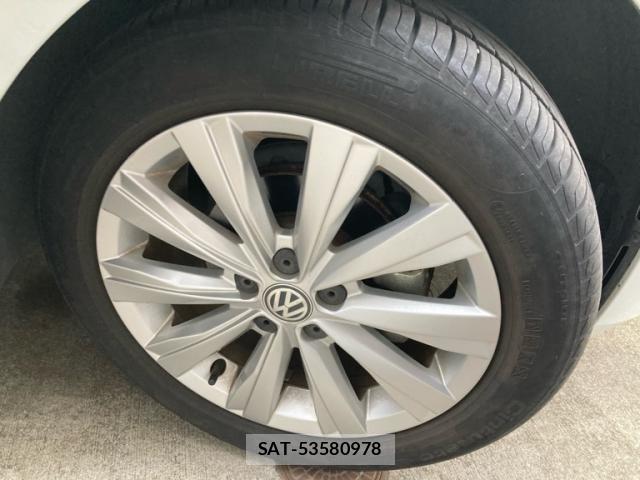 VolksWagen POLO 2018-12 8318101-3