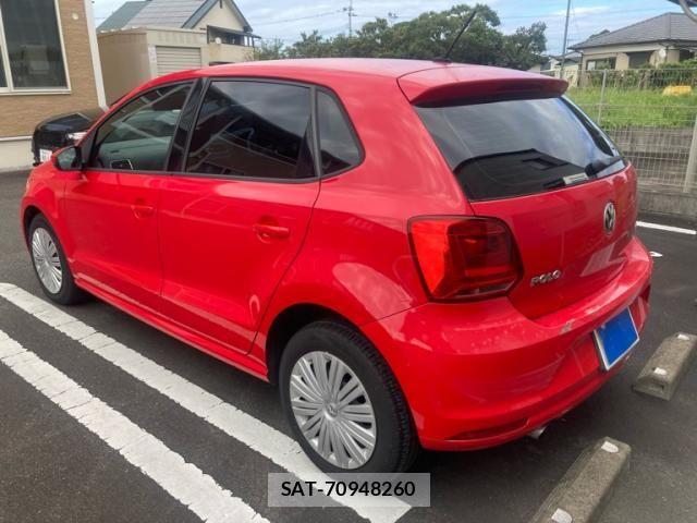 VolksWagen POLO 2015-11 8338029-1