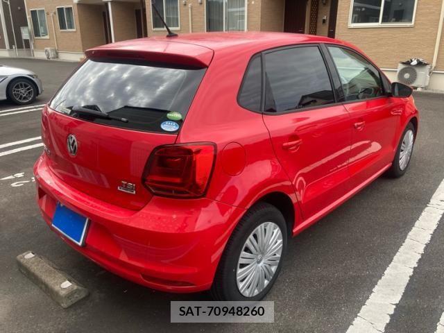 VolksWagen POLO 2015-11 8338029-5