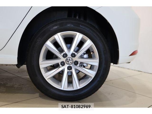 VolksWagen POLO 2017-11 8338513-12