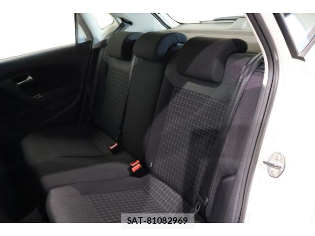 VolksWagen POLO 2017-11 8338513-4