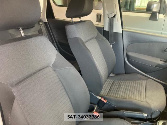VolksWagen POLO 2014-01 8338514-15