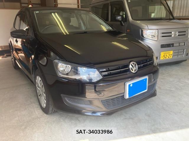 VolksWagen POLO 2014-01 8338514-1