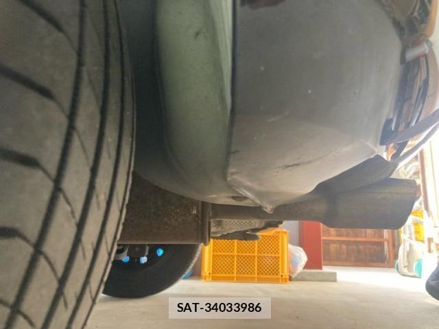 VolksWagen POLO 2014-01 8338514-8