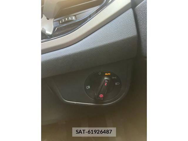VolksWagen POLO 2021-10 8338511-13
