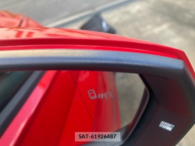 VolksWagen POLO 2021-10 8338511-18
