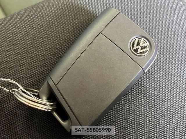 VolksWagen POLO 2021-12 8355895-11