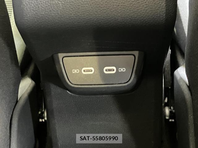 VolksWagen POLO 2021-12 8355895-14