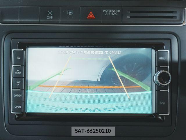 VolksWagen POLO 2015-06 8369753-15