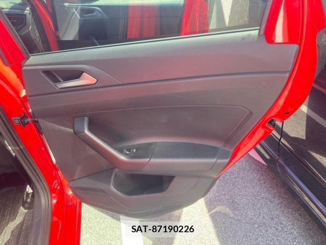 VolksWagen POLO 2018-03 8369751-10