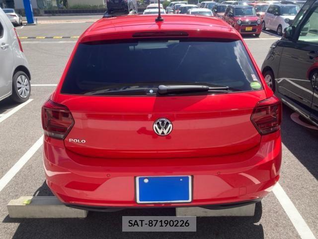 VolksWagen POLO 2018-03 8369751-1