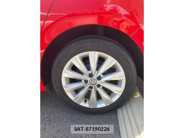 VolksWagen POLO 2018-03 8369751-5