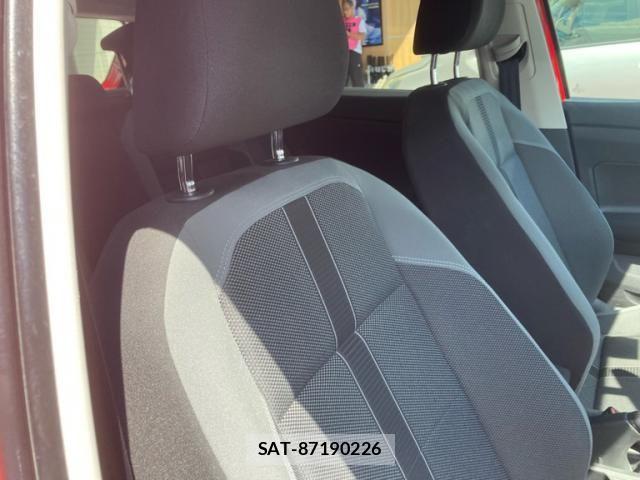 VolksWagen POLO 2018-03 8369751-8