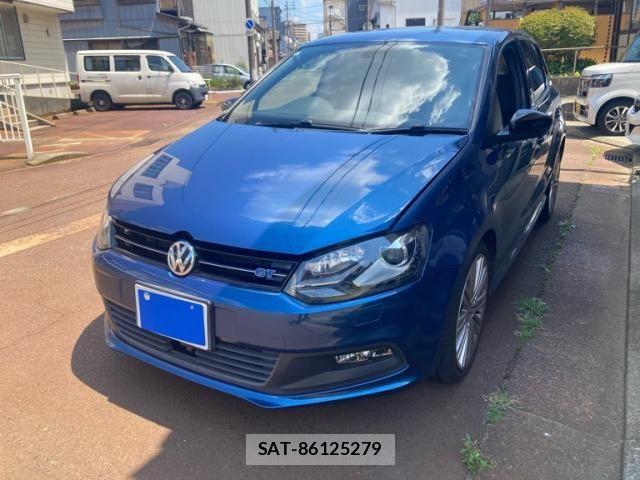 VolksWagen POLO 2015-08 8369755-0