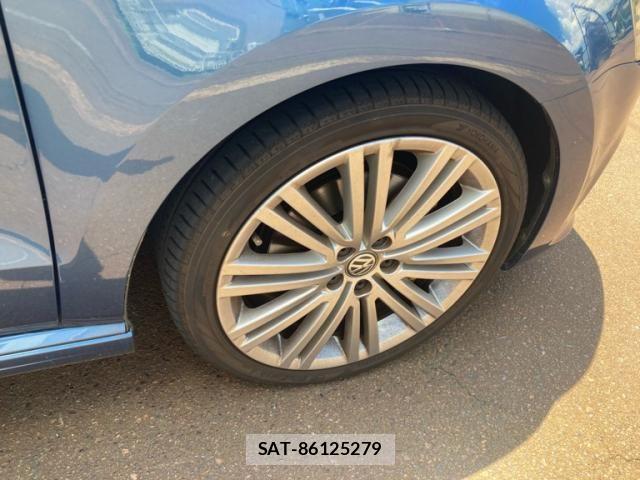 VolksWagen POLO 2015-08 8369755-9