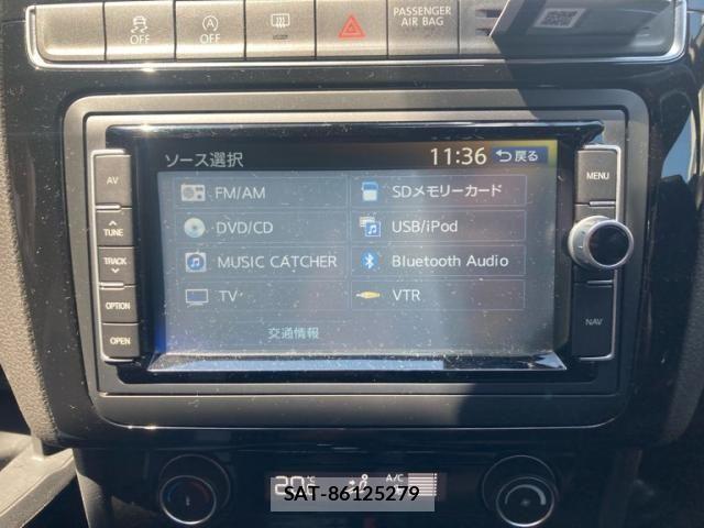 VolksWagen POLO 2015-08 8369755-25