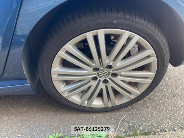 VolksWagen POLO 2015-08 8369755-7