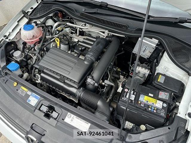 VolksWagen POLO 2016-05 8369750-16