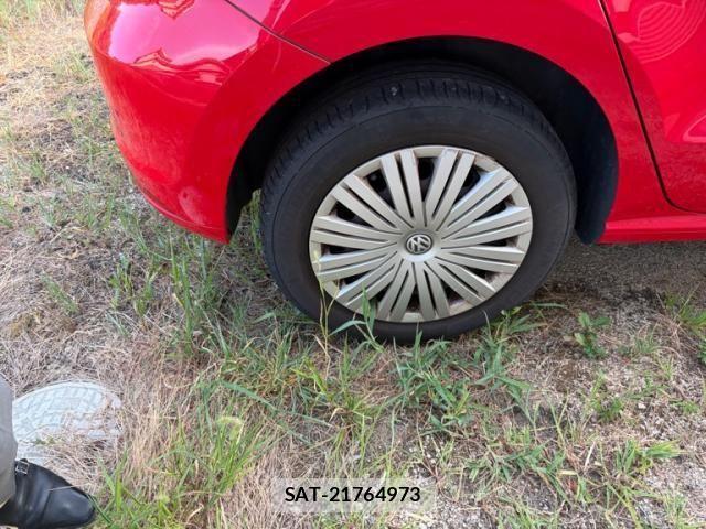 VolksWagen POLO 2014-12 8369757-4