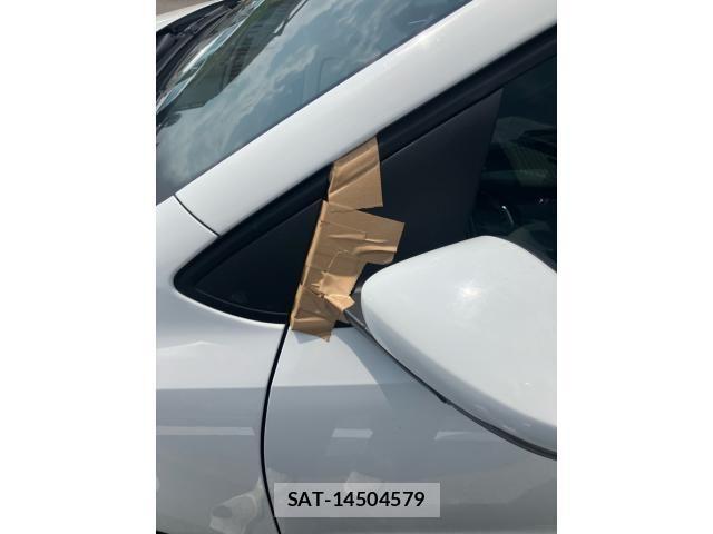 VolksWagen POLO 2015-09 8369754-23