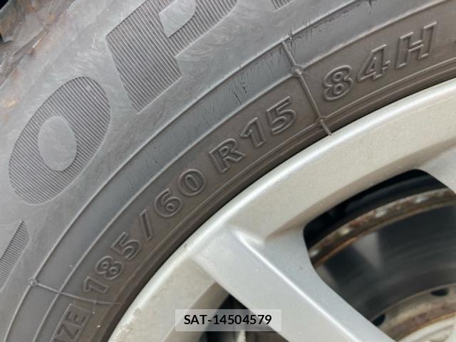 VolksWagen POLO 2015-09 8369754-3