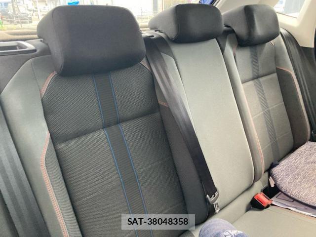 VolksWagen POLO 2019-07 8369752-10