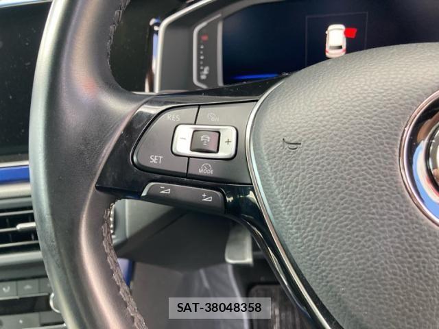 VolksWagen POLO 2019-07 8369752-13
