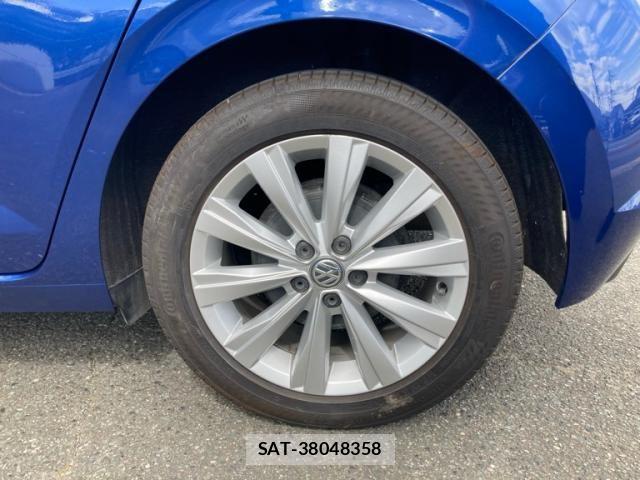 VolksWagen POLO 2019-07 8369752-6