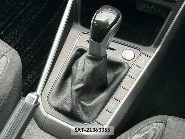 VolksWagen POLO 2024-02 8372386-9