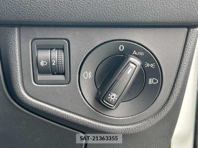 VolksWagen POLO 2024-02 8372386-12