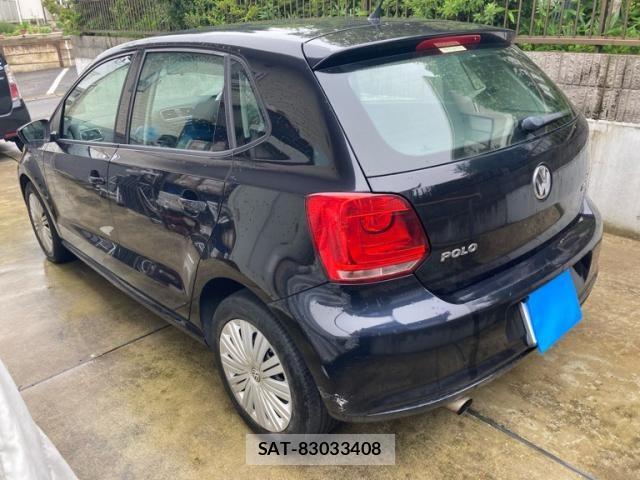 VolksWagen POLO 2010-12 8415862-7