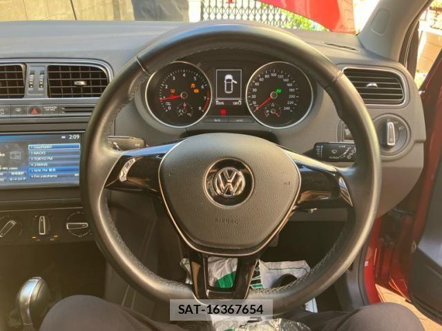 VolksWagen POLO 2014-12 8415863-13