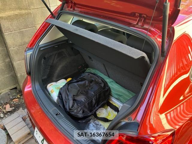 VolksWagen POLO 2014-12 8415863-23