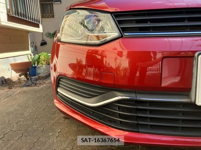 VolksWagen POLO 2014-12 8415863-4