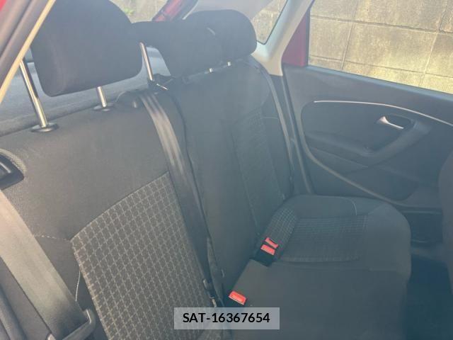 VolksWagen POLO 2014-12 8415863-8