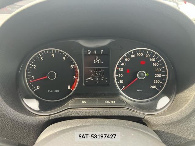 VolksWagen POLO 2011-08 8439108-14