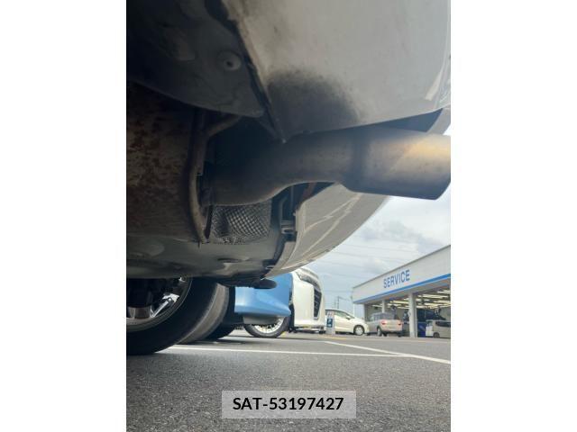 VolksWagen POLO 2011-08 8439108-8