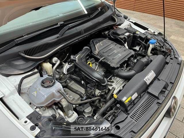 VolksWagen POLO 2019-09 8486268-13