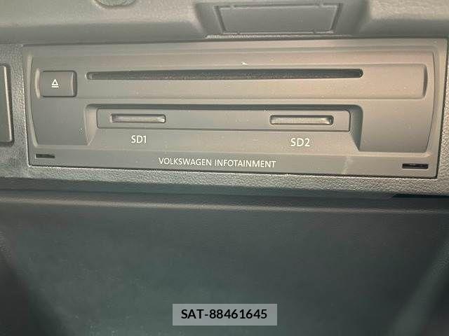 VolksWagen POLO 2019-09 8486268-6